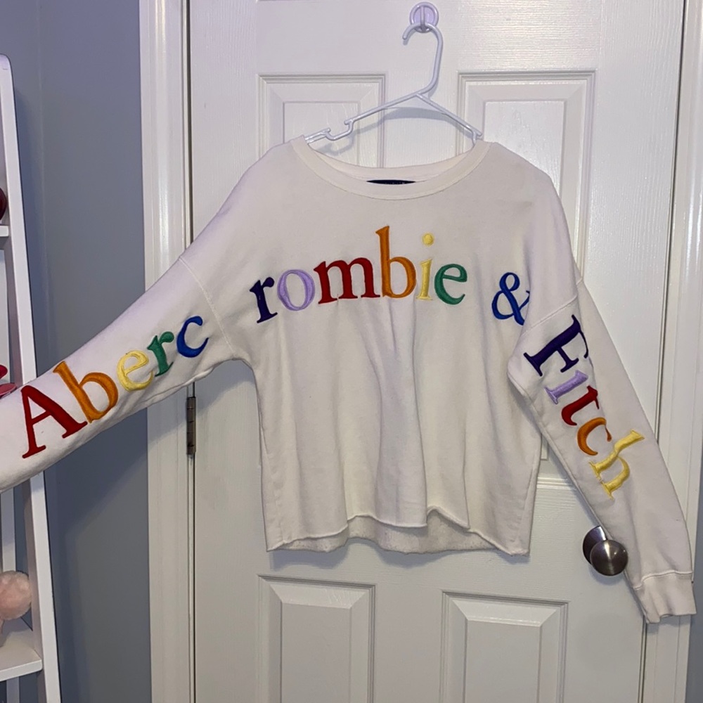 Abercombie & Fitch Crewneck
